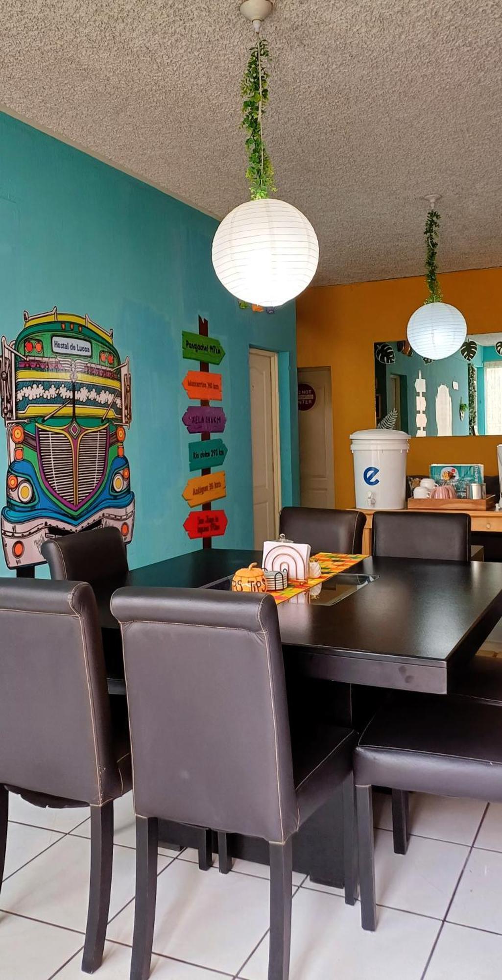 Hostal De Lucca Guatemala City Bagian luar foto
